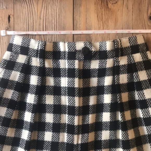 Vintage Escada Wool Gingham Shorts - Picture 4 of 12